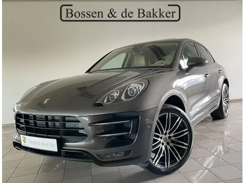 Porsche Macan 3.6 Turbo | Luchtvering | Trekhaak | Panoramadak | Sport Chrono